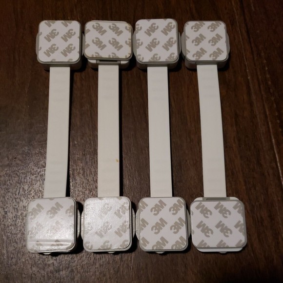 3M Child Safety Straps (4) - Picture 1 of 6